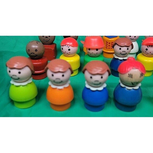 Vintage Fisher Price Little People Mix Figures LOT of 18 Some RARE 60s & 70s - Picture 2 of 11